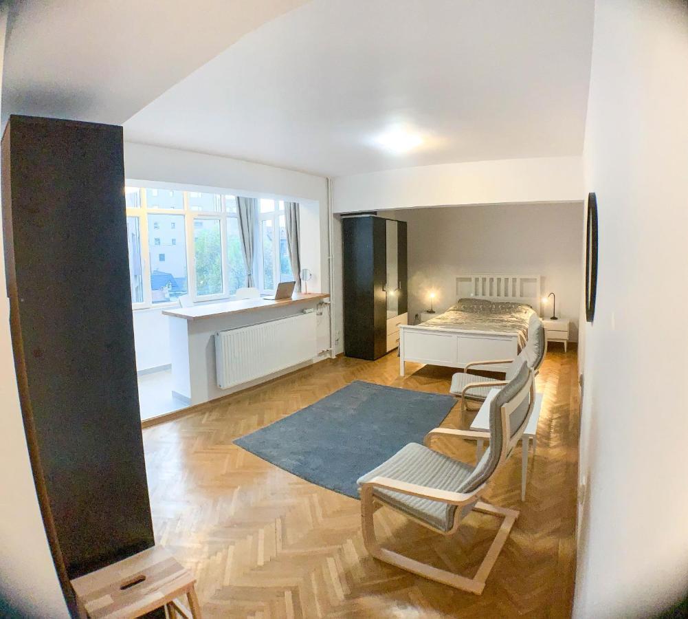 Luterana Studio Apartment Букурещ Екстериор снимка