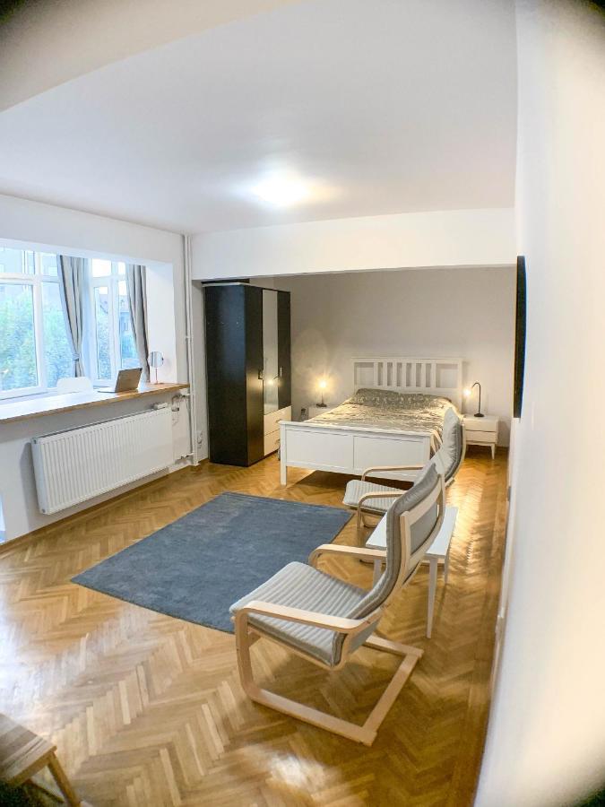 Luterana Studio Apartment Букурещ Екстериор снимка