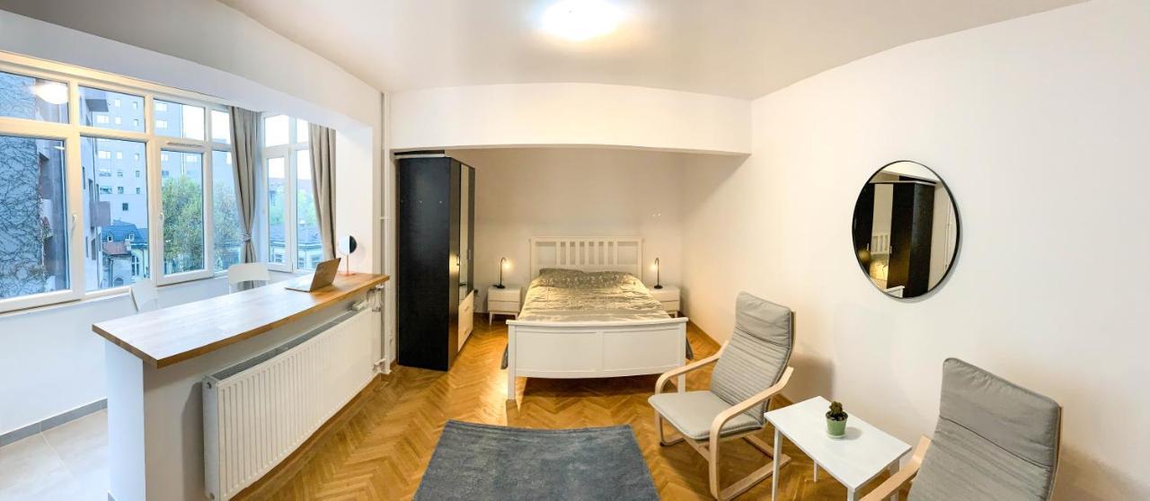 Luterana Studio Apartment Букурещ Екстериор снимка
