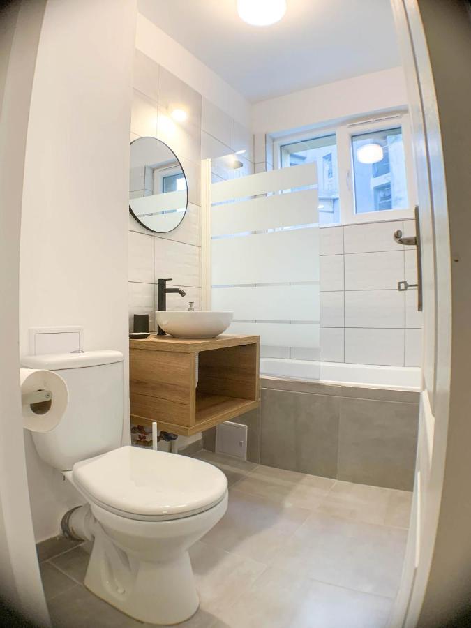 Luterana Studio Apartment Букурещ Екстериор снимка